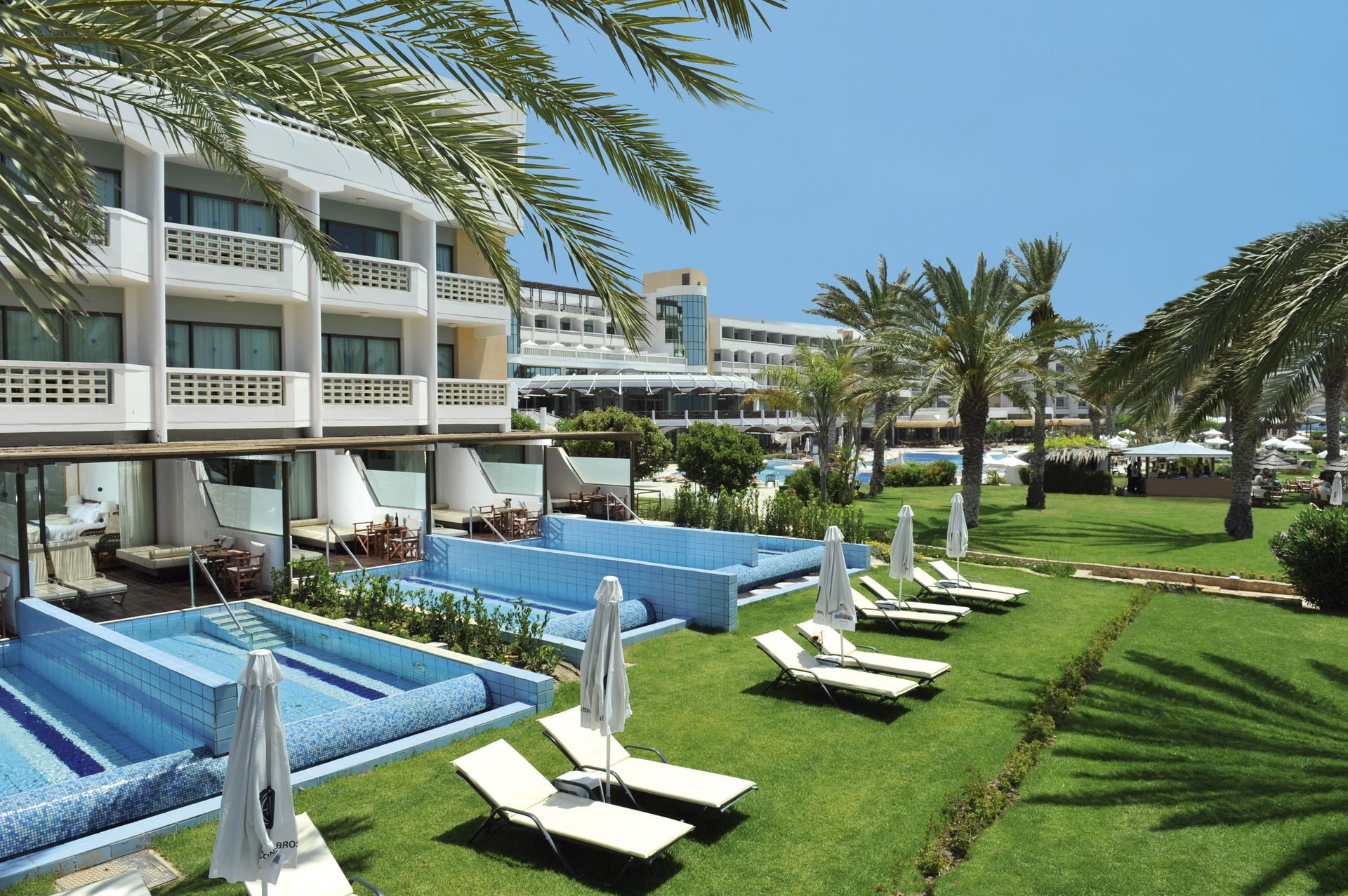 _athena beach hotel - junior suites with private pool_resized