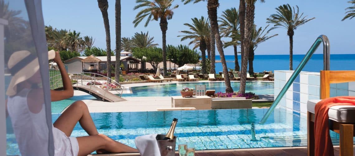 _03-asimina suites hotel-lifestyle_resized