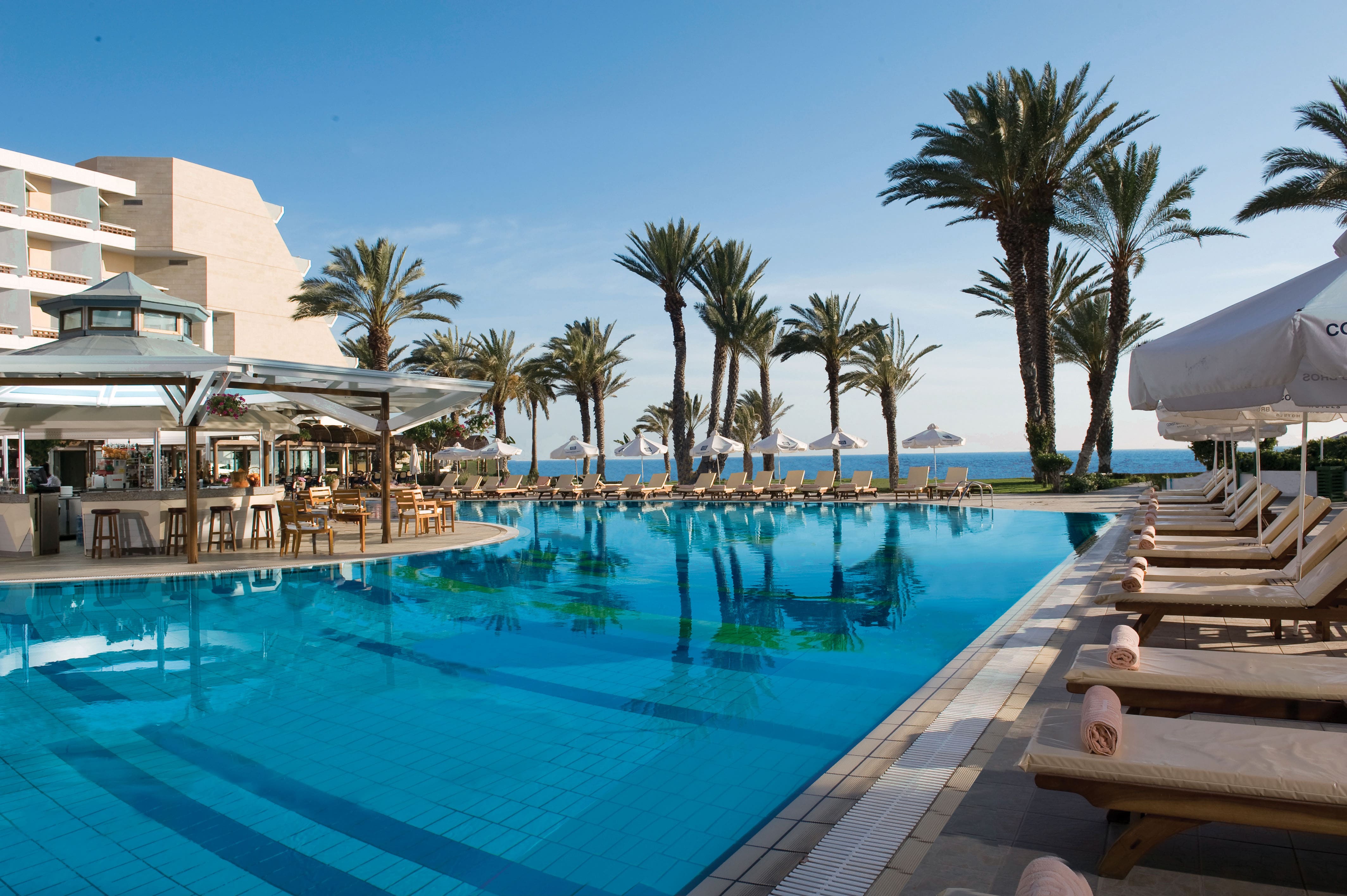 1 PIONEER BEACH HOTEL POOL